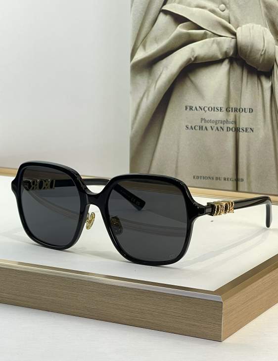 Picture of Dior Sunglasses _SKUfw76161920fw